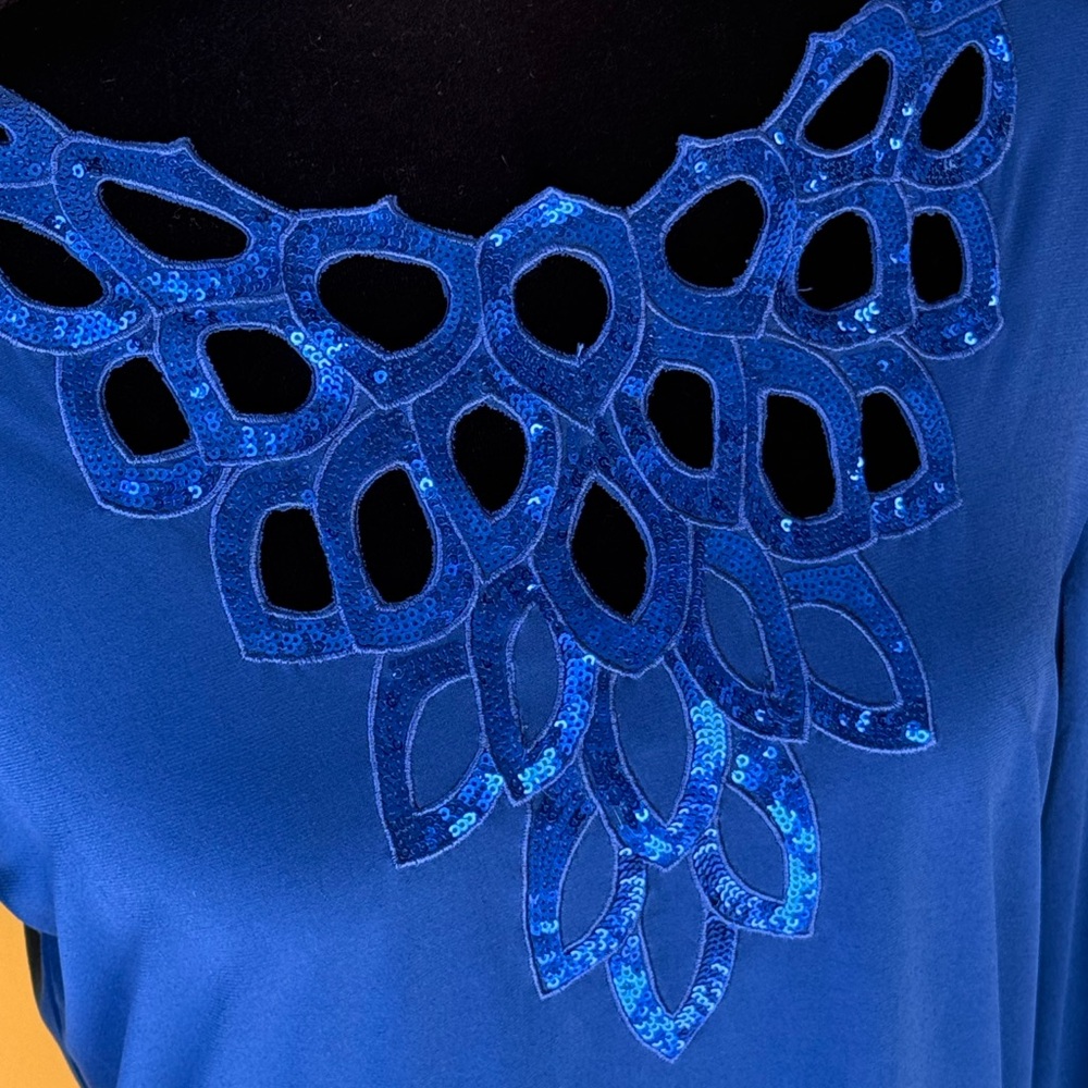 Joan Boyce Blue Cutout Blouse - Picture 6 of 9
